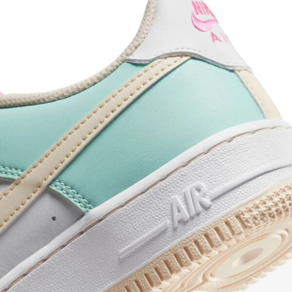 822481-1200-auto Nike Air Force 1 Bg Esmerald