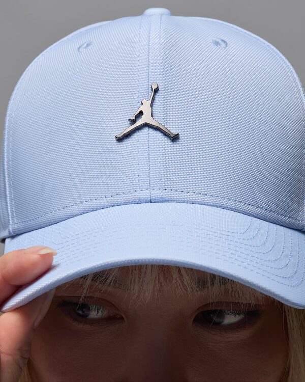 jordan-rise-metal-jumpman-半硬顶运动帽-HS3pqD-1 Gorra Jordan Classic99 Metal Celeste